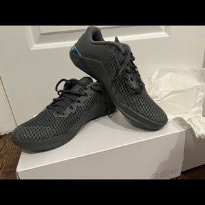 NEVER WORN Nike METCON 6 Custom Grey and Chrome